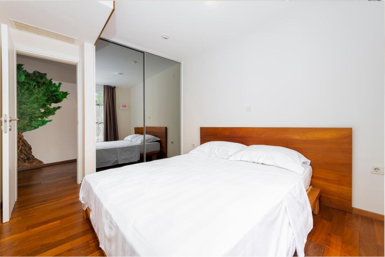 New Five Star Superior Apartment *